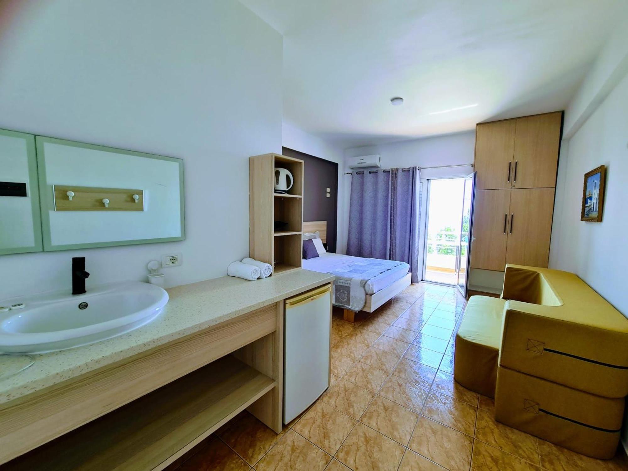 Hotel Salt Life Dhërmi Esterno foto