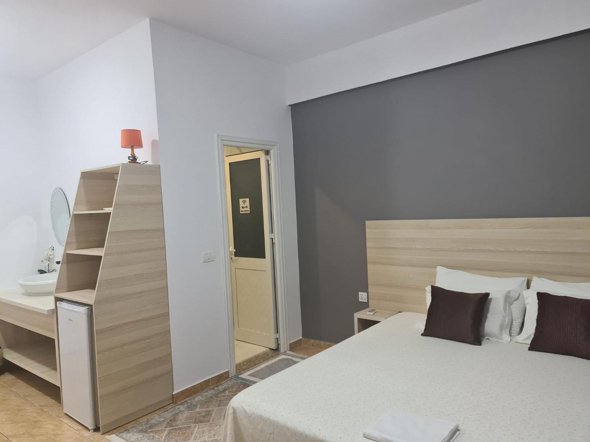 Hotel Salt Life Dhërmi Esterno foto